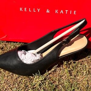 Kelly & Katie Classic Black Slingback Heels